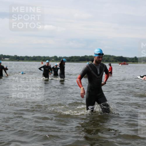 21.06.2026 - Viking Triathlon Michael Strokosch http://msf.ph/oto/9823966 21.06.2026 10:45:07 Schwimmen 36, 48, 105, 147, 151, 258, 273, 274, 302, 308, 310, 326, 329, 345, 354, 366, 369, 415, 445, 577, 635, 668 meine-sportfotos.de