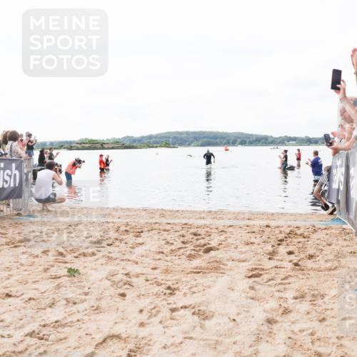21.06.2026 - Viking Triathlon Michael Strokosch http://msf.ph/oto/9823986 21.06.2026 10:24:23 Schwimmen  meine-sportfotos.de