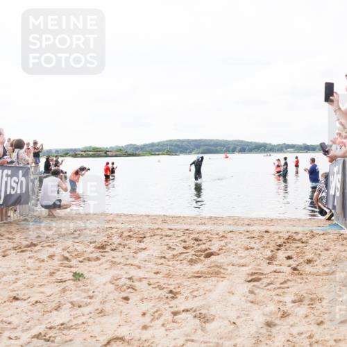 21.06.2026 - Viking Triathlon Michael Strokosch http://msf.ph/oto/9823997 21.06.2026 10:24:26 Schwimmen 517 meine-sportfotos.de