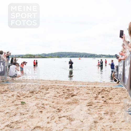 21.06.2026 - Viking Triathlon Michael Strokosch http://msf.ph/oto/9824004 21.06.2026 10:24:29 Schwimmen 517 meine-sportfotos.de