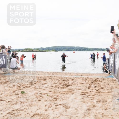 21.06.2026 - Viking Triathlon Michael Strokosch http://msf.ph/oto/9824008 21.06.2026 10:24:30 Schwimmen 517 meine-sportfotos.de