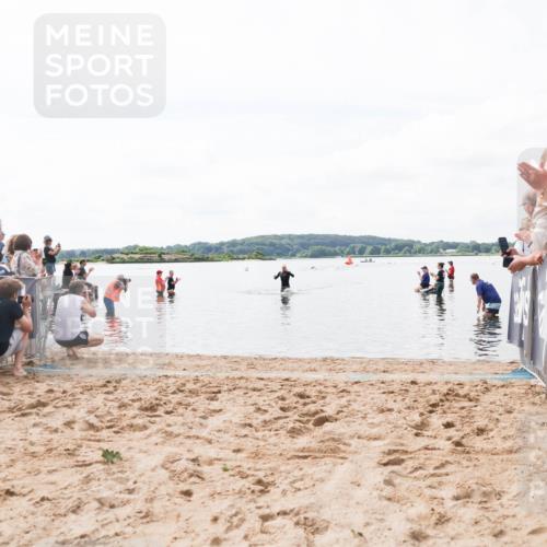 21.06.2026 - Viking Triathlon Michael Strokosch http://msf.ph/oto/9824029 21.06.2026 10:24:48 Schwimmen 9 meine-sportfotos.de