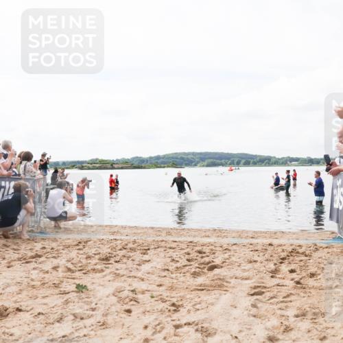21.06.2026 - Viking Triathlon Michael Strokosch http://msf.ph/oto/9824042 21.06.2026 10:24:52 Schwimmen 9 meine-sportfotos.de