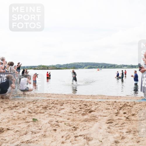 21.06.2026 - Viking Triathlon Michael Strokosch http://msf.ph/oto/9824044 21.06.2026 10:24:53 Schwimmen 9 meine-sportfotos.de