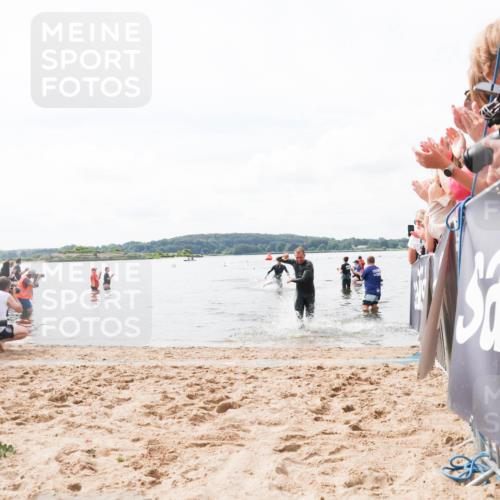 21.06.2026 - Viking Triathlon Michael Strokosch http://msf.ph/oto/9824117 21.06.2026 10:25:43 Schwimmen 4, 10 meine-sportfotos.de