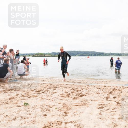 21.06.2026 - Viking Triathlon Michael Strokosch http://msf.ph/oto/9824155 21.06.2026 10:25:57 Schwimmen 8 meine-sportfotos.de