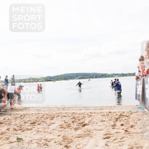 21.06.2026 - Viking Triathlon Michael Strokosch http://msf.ph/oto/9824178 21.06.2026 10:26:10 Schwimmen 2 meine-sportfotos.de