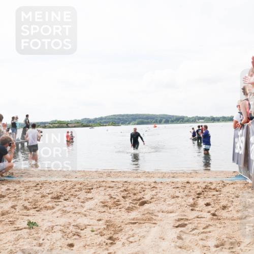 21.06.2026 - Viking Triathlon Michael Strokosch http://msf.ph/oto/9824195 21.06.2026 10:26:16 Schwimmen 2 meine-sportfotos.de