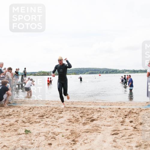 21.06.2026 - Viking Triathlon Michael Strokosch http://msf.ph/oto/9824206 21.06.2026 10:26:20 Schwimmen 2 meine-sportfotos.de