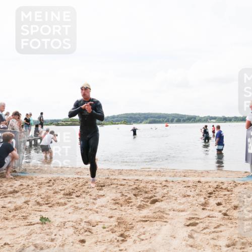 21.06.2026 - Viking Triathlon Michael Strokosch http://msf.ph/oto/9824207 21.06.2026 10:26:20 Schwimmen 2 meine-sportfotos.de
