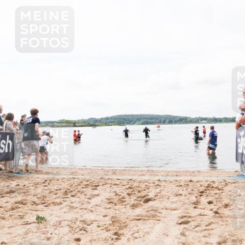 21.06.2026 - Viking Triathlon Michael Strokosch http://msf.ph/oto/9824214 21.06.2026 10:26:22 Schwimmen 2, 21 meine-sportfotos.de