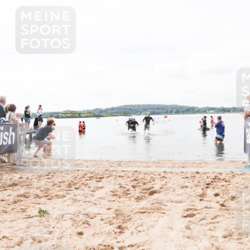 21.06.2026 - Viking Triathlon Michael Strokosch http://msf.ph/oto/9824223 21.06.2026 10:26:25 Schwimmen 2, 21, 548 meine-sportfotos.de