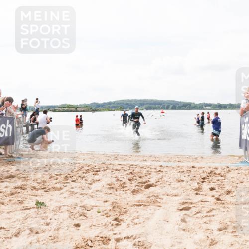 21.06.2026 - Viking Triathlon Michael Strokosch http://msf.ph/oto/9824230 21.06.2026 10:26:28 Schwimmen 21, 474, 548 meine-sportfotos.de
