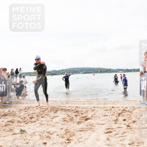 21.06.2026 - Viking Triathlon Michael Strokosch http://msf.ph/oto/9824244 21.06.2026 10:26:32 Schwimmen 21, 474, 548 meine-sportfotos.de