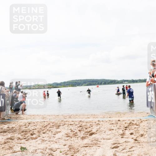 21.06.2026 - Viking Triathlon Michael Strokosch http://msf.ph/oto/9824260 21.06.2026 10:26:44 Schwimmen 334 meine-sportfotos.de