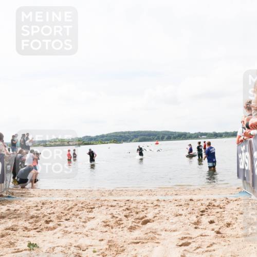 21.06.2026 - Viking Triathlon Michael Strokosch http://msf.ph/oto/9824261 21.06.2026 10:26:44 Schwimmen 334 meine-sportfotos.de