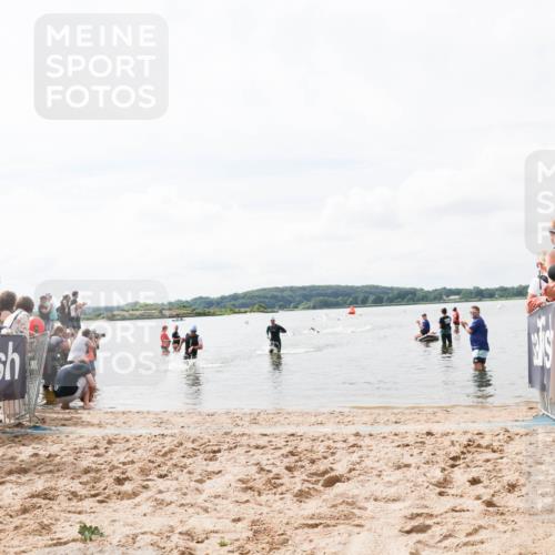 21.06.2026 - Viking Triathlon Michael Strokosch http://msf.ph/oto/9824271 21.06.2026 10:26:47 Schwimmen 334, 453 meine-sportfotos.de