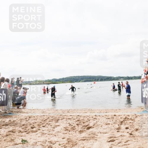 21.06.2026 - Viking Triathlon Michael Strokosch http://msf.ph/oto/9824272 21.06.2026 10:26:48 Schwimmen 334, 453 meine-sportfotos.de
