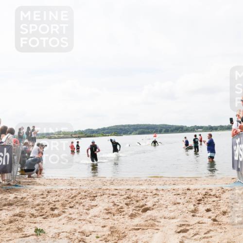 21.06.2026 - Viking Triathlon Michael Strokosch http://msf.ph/oto/9824275 21.06.2026 10:26:49 Schwimmen 334, 453 meine-sportfotos.de
