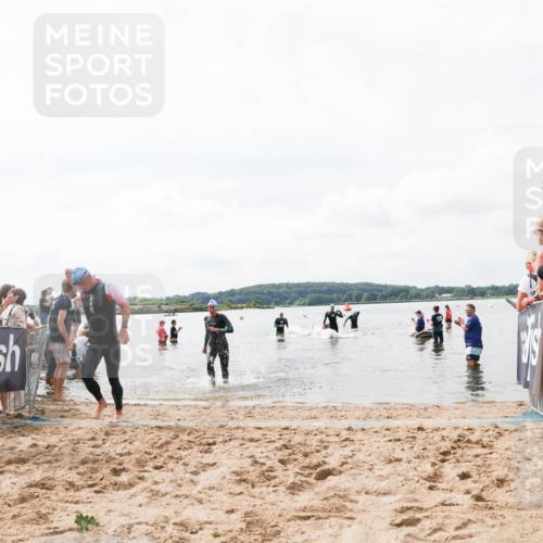 21.06.2026 - Viking Triathlon Michael Strokosch http://msf.ph/oto/9824289 21.06.2026 10:26:53 Schwimmen 334, 453 meine-sportfotos.de