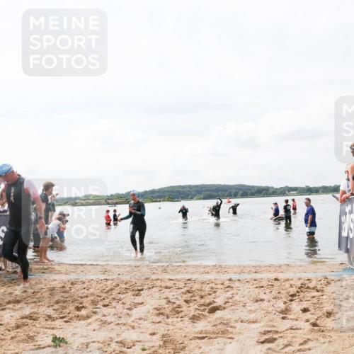 21.06.2026 - Viking Triathlon Michael Strokosch http://msf.ph/oto/9824291 21.06.2026 10:26:54 Schwimmen 176, 334, 453 meine-sportfotos.de