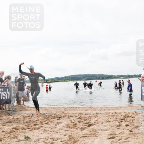 21.06.2026 - Viking Triathlon Michael Strokosch http://msf.ph/oto/9824296 21.06.2026 10:26:56 Schwimmen 176, 334, 426, 453 meine-sportfotos.de