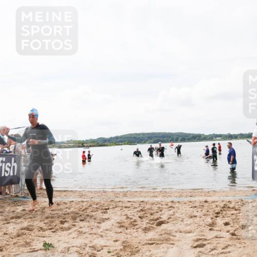 21.06.2026 - Viking Triathlon Michael Strokosch http://msf.ph/oto/9824297 21.06.2026 10:26:56 Schwimmen 176, 334, 426, 453 meine-sportfotos.de