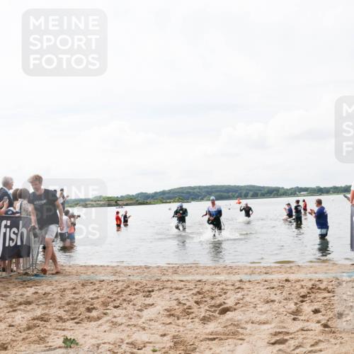 21.06.2026 - Viking Triathlon Michael Strokosch http://msf.ph/oto/9824307 21.06.2026 10:26:59 Schwimmen 176, 334, 426, 453, 547 meine-sportfotos.de