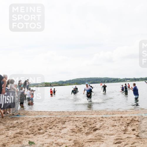 21.06.2026 - Viking Triathlon Michael Strokosch http://msf.ph/oto/9824310 21.06.2026 10:27:00 Schwimmen 25, 176, 426, 453, 547 meine-sportfotos.de