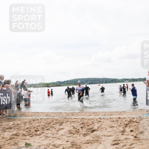 21.06.2026 - Viking Triathlon Michael Strokosch http://msf.ph/oto/9824313 21.06.2026 10:27:01 Schwimmen 25, 176, 426, 453, 547 meine-sportfotos.de