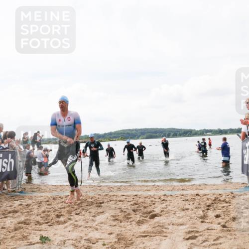 21.06.2026 - Viking Triathlon Michael Strokosch http://msf.ph/oto/9824320 21.06.2026 10:27:04 Schwimmen 7, 25, 176, 426, 547, 575 meine-sportfotos.de