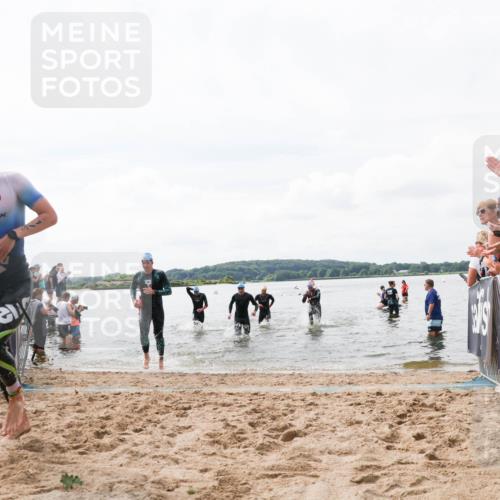 21.06.2026 - Viking Triathlon Michael Strokosch http://msf.ph/oto/9824322 21.06.2026 10:27:04 Schwimmen 7, 25, 176, 426, 547, 575 meine-sportfotos.de