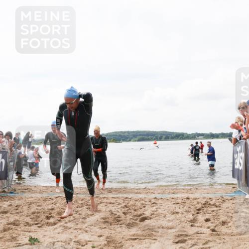 21.06.2026 - Viking Triathlon Michael Strokosch http://msf.ph/oto/9824342 21.06.2026 10:27:11 Schwimmen 7, 25, 426, 547, 575 meine-sportfotos.de