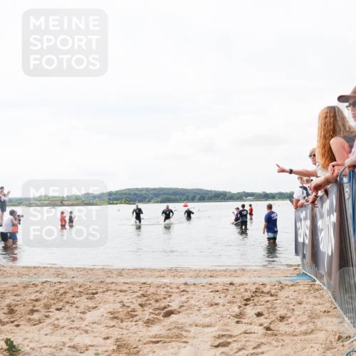 21.06.2026 - Viking Triathlon Michael Strokosch http://msf.ph/oto/9824358 21.06.2026 10:27:28 Schwimmen 669 meine-sportfotos.de