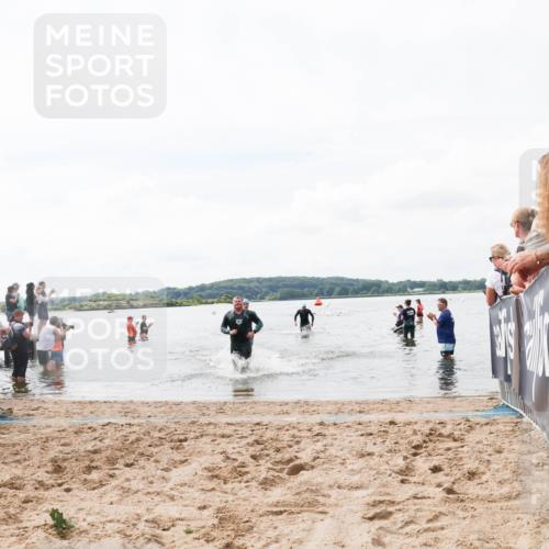 21.06.2026 - Viking Triathlon Michael Strokosch http://msf.ph/oto/9824378 21.06.2026 10:27:35 Schwimmen 46, 669 meine-sportfotos.de