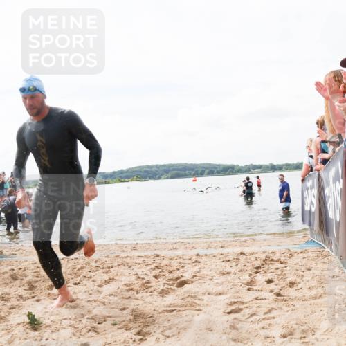 21.06.2026 - Viking Triathlon Michael Strokosch http://msf.ph/oto/9824418 21.06.2026 10:27:48 Schwimmen 422, 626 meine-sportfotos.de