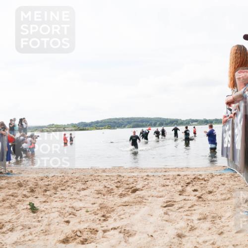 21.06.2026 - Viking Triathlon Michael Strokosch http://msf.ph/oto/9824426 21.06.2026 10:28:01 Schwimmen 119, 565, 620 meine-sportfotos.de