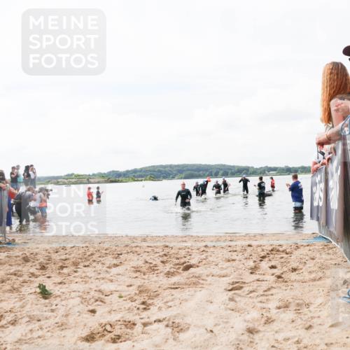 21.06.2026 - Viking Triathlon Michael Strokosch http://msf.ph/oto/9824427 21.06.2026 10:28:01 Schwimmen 119, 565, 620 meine-sportfotos.de