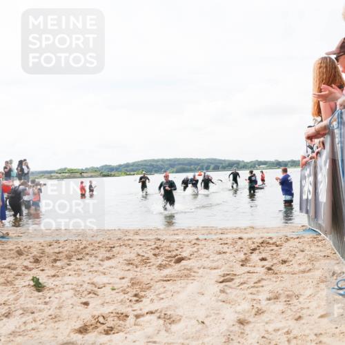 21.06.2026 - Viking Triathlon Michael Strokosch http://msf.ph/oto/9824431 21.06.2026 10:28:02 Schwimmen 119, 565, 620 meine-sportfotos.de