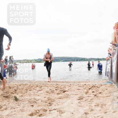 21.06.2026 - Viking Triathlon Michael Strokosch http://msf.ph/oto/9824476 21.06.2026 10:28:17 Schwimmen 19, 29, 280, 342, 371 meine-sportfotos.de