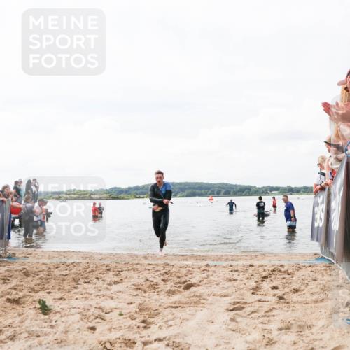 21.06.2026 - Viking Triathlon Michael Strokosch http://msf.ph/oto/9824496 21.06.2026 10:28:24 Schwimmen 29 meine-sportfotos.de