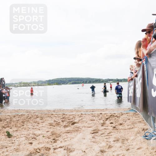 21.06.2026 - Viking Triathlon Michael Strokosch http://msf.ph/oto/9824510 21.06.2026 10:28:32 Schwimmen  meine-sportfotos.de