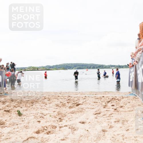 21.06.2026 - Viking Triathlon Michael Strokosch http://msf.ph/oto/9824558 21.06.2026 10:28:58 Schwimmen 466 meine-sportfotos.de