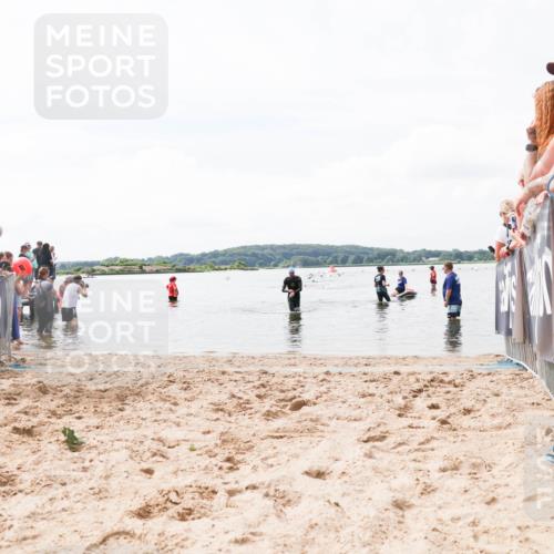 21.06.2026 - Viking Triathlon Michael Strokosch http://msf.ph/oto/9824559 21.06.2026 10:28:59 Schwimmen 466 meine-sportfotos.de