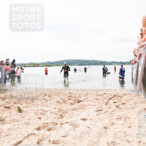 21.06.2026 - Viking Triathlon Michael Strokosch http://msf.ph/oto/9824572 21.06.2026 10:29:03 Schwimmen 466 meine-sportfotos.de