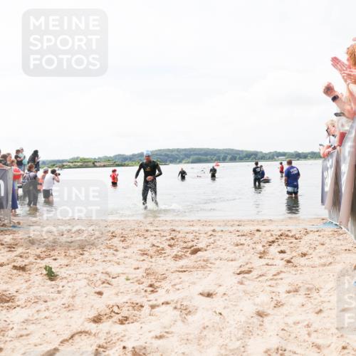 21.06.2026 - Viking Triathlon Michael Strokosch http://msf.ph/oto/9824575 21.06.2026 10:29:04 Schwimmen 466 meine-sportfotos.de