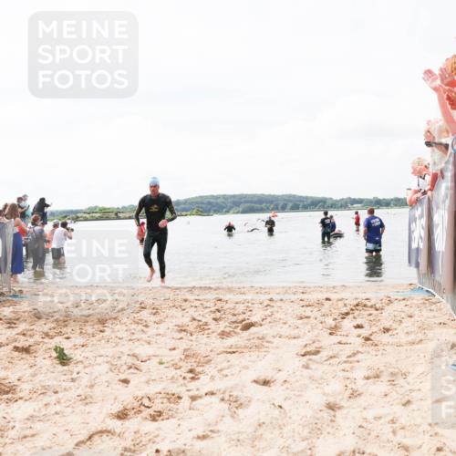 21.06.2026 - Viking Triathlon Michael Strokosch http://msf.ph/oto/9824579 21.06.2026 10:29:05 Schwimmen 466 meine-sportfotos.de