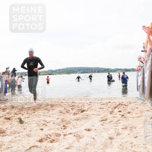 21.06.2026 - Viking Triathlon Michael Strokosch http://msf.ph/oto/9824583 21.06.2026 10:29:07 Schwimmen 466 meine-sportfotos.de