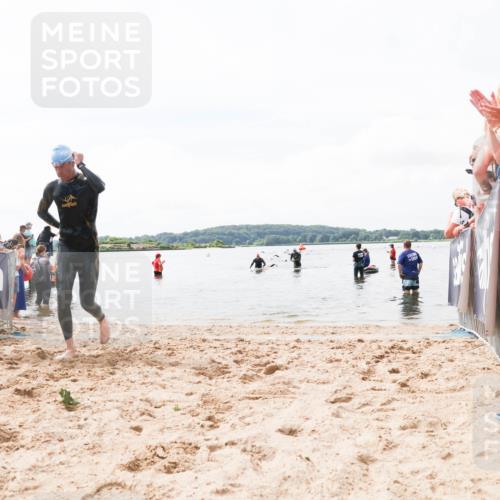 21.06.2026 - Viking Triathlon Michael Strokosch http://msf.ph/oto/9824584 21.06.2026 10:29:07 Schwimmen 466 meine-sportfotos.de