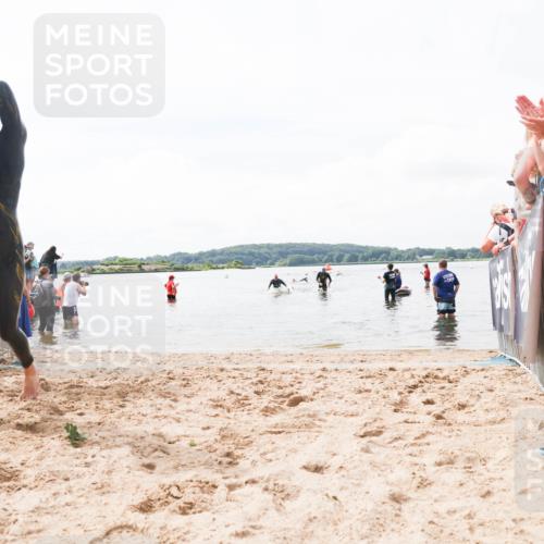 21.06.2026 - Viking Triathlon Michael Strokosch http://msf.ph/oto/9824586 21.06.2026 10:29:08 Schwimmen 466 meine-sportfotos.de